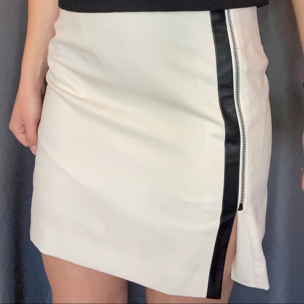 Cream Banana Republic Skirt